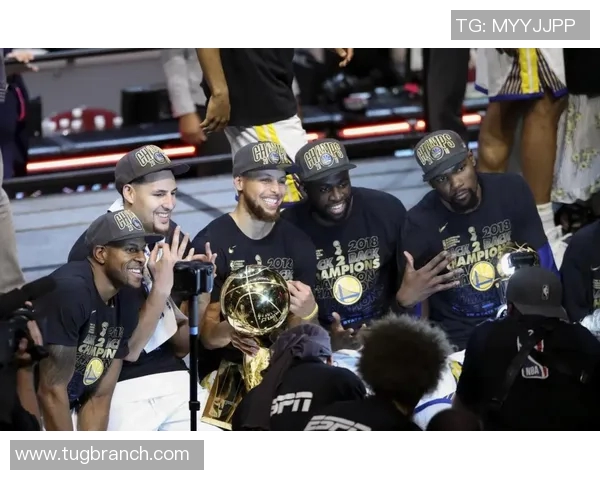 勇士队再次击败火箭队，强势晋级总决赛